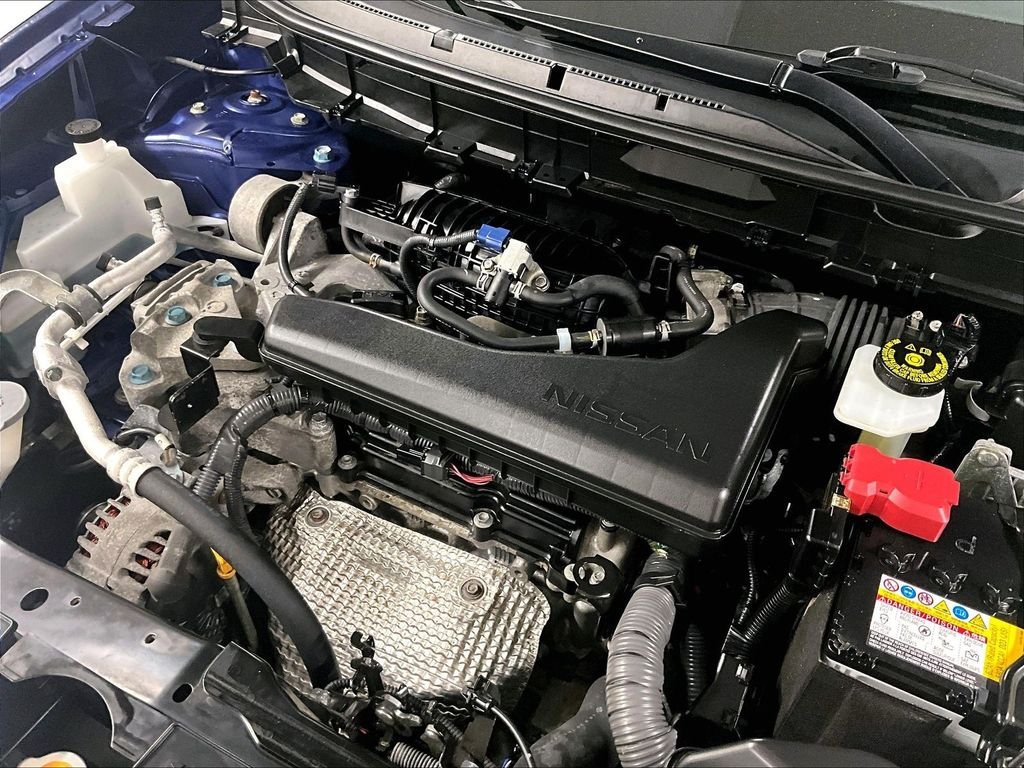 Used 2020 Blue Nissan SV image 32