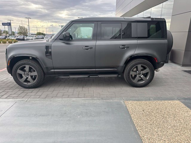 Used 2026 Gray Land Rover V8 image 8