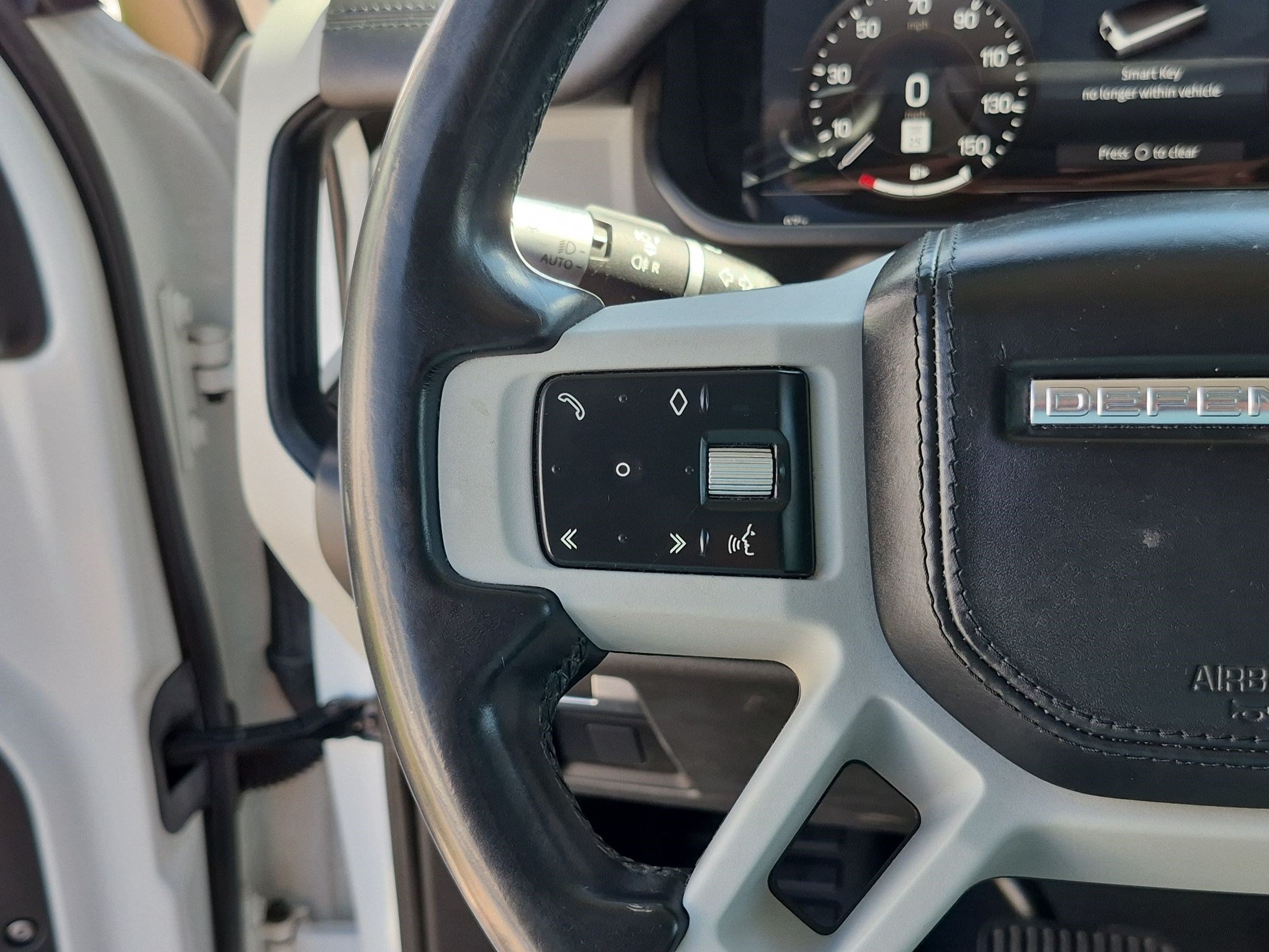 Used 2020 Fuji White Land Rover HSE image 17