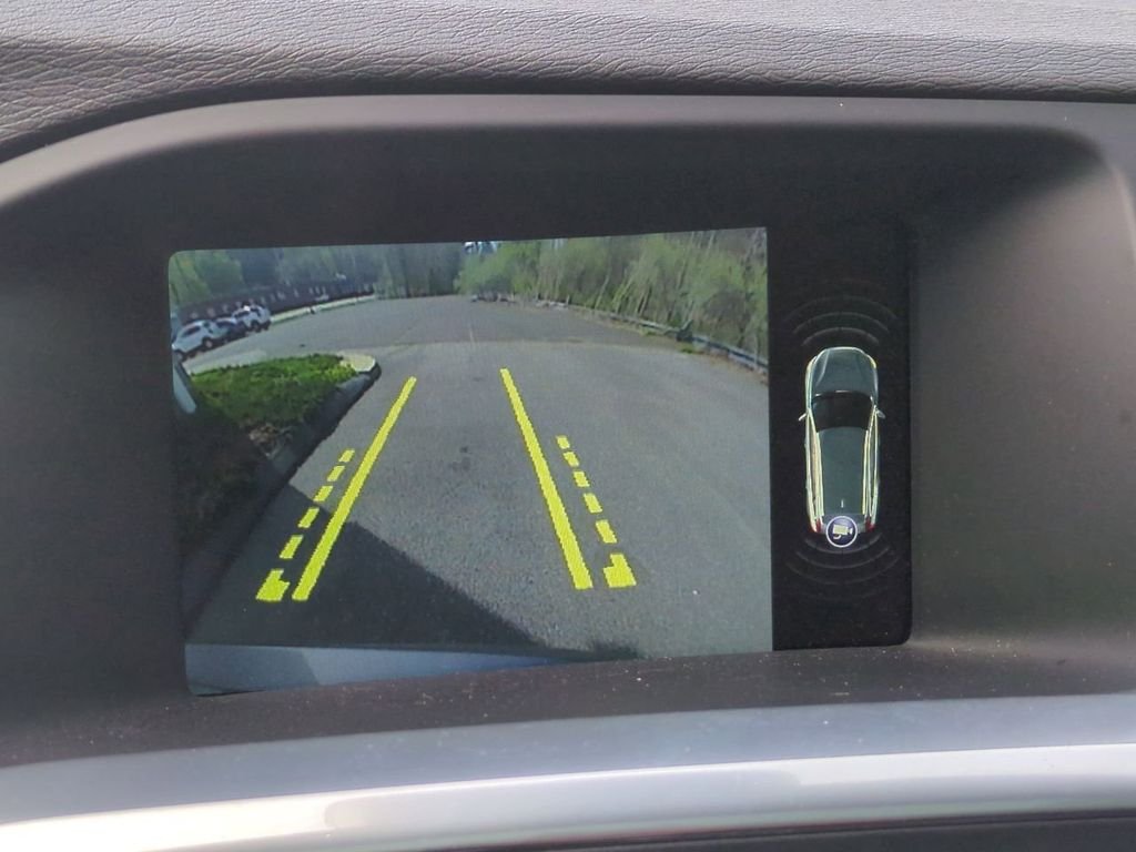 Used 2016 Gray Volvo T5 image 20