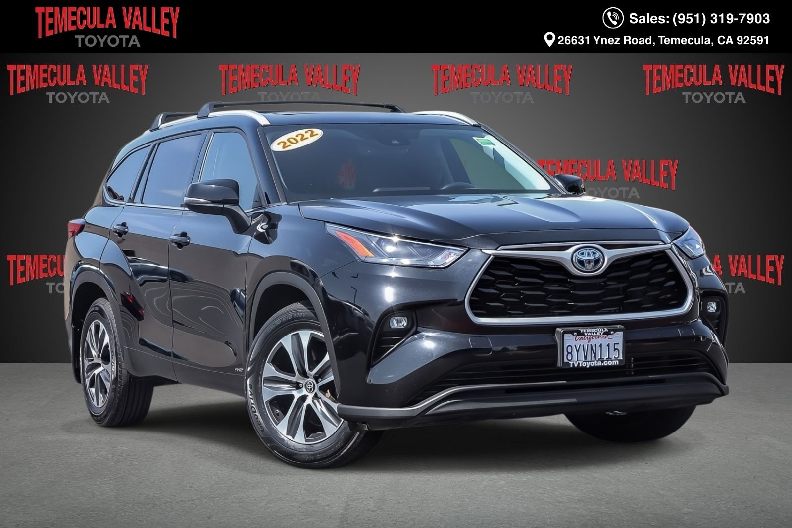 Used 2022 Midnight Black Metallic Toyota XLE image 1