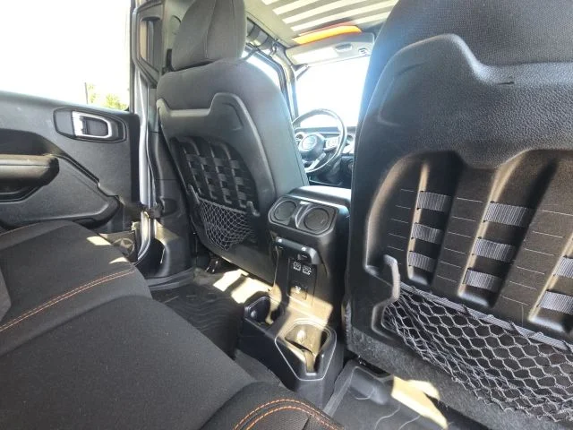Used 2020 Silver Jeep Mojave image 16