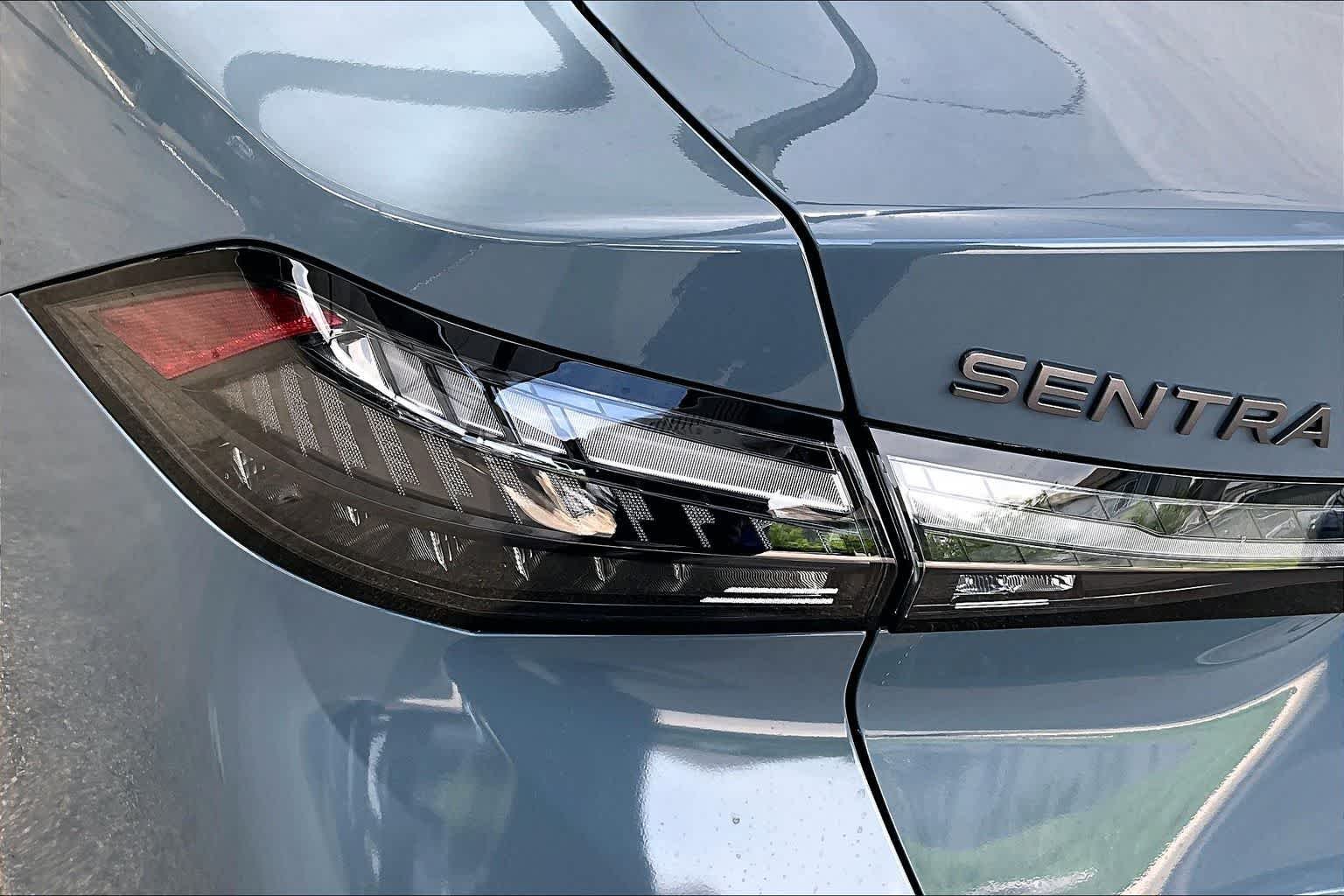 New 2026 Atlantic Gray Metallic Nissan SL image 12