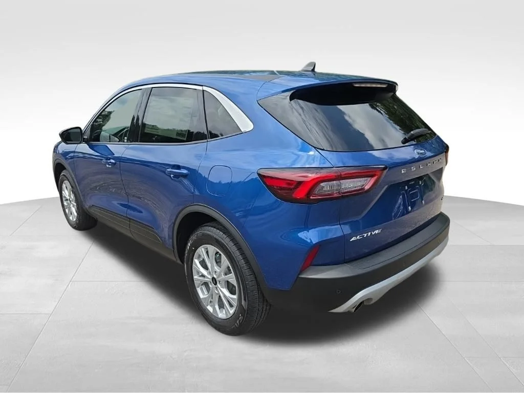 Used 2023 Blue Ford Active image 8