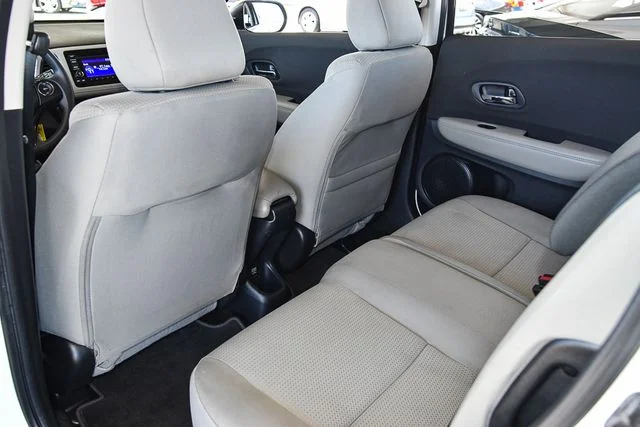 Used 2020 White Honda LX image 18