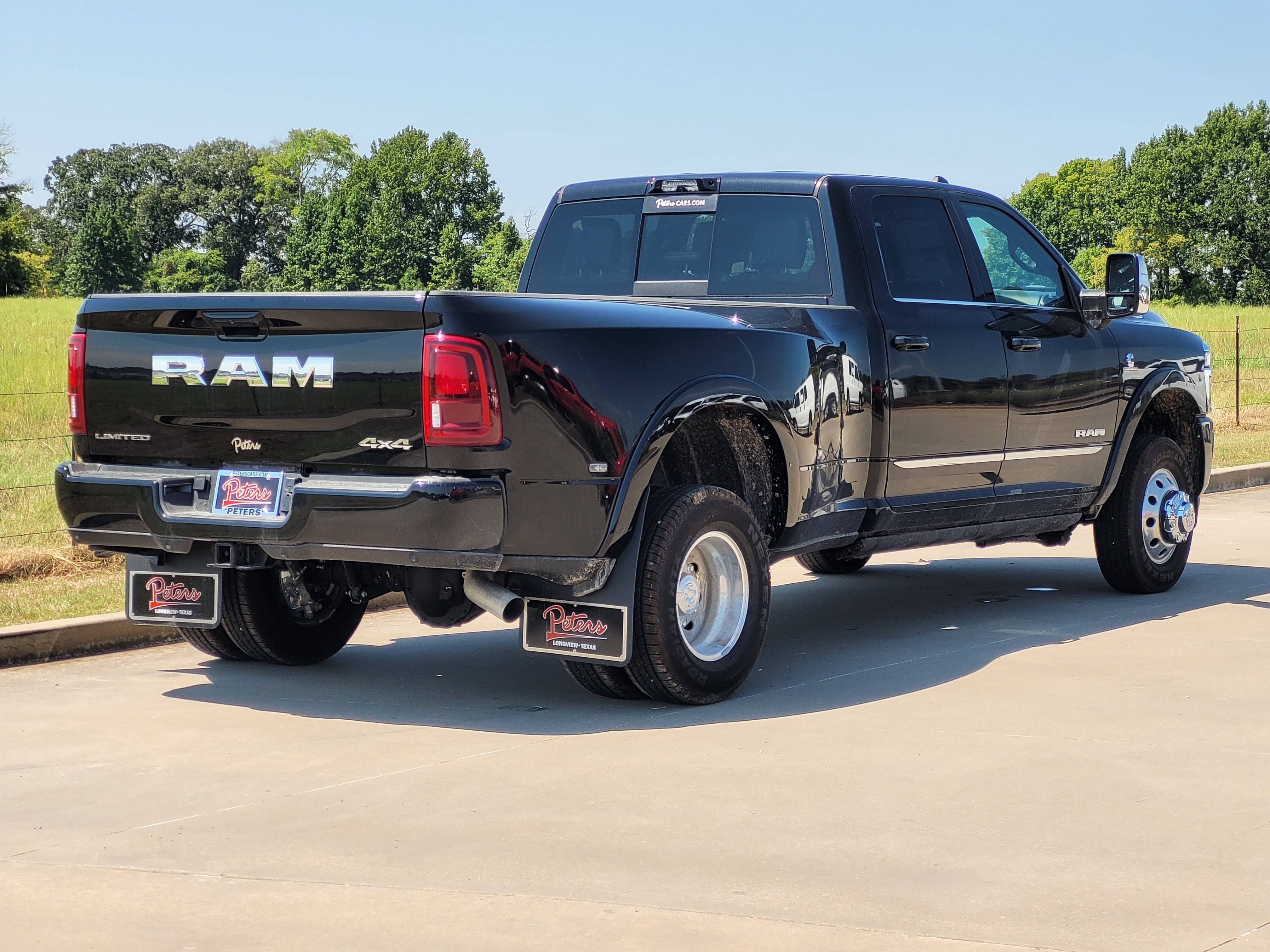 2025 RAM 3500 Limited - Photo 3