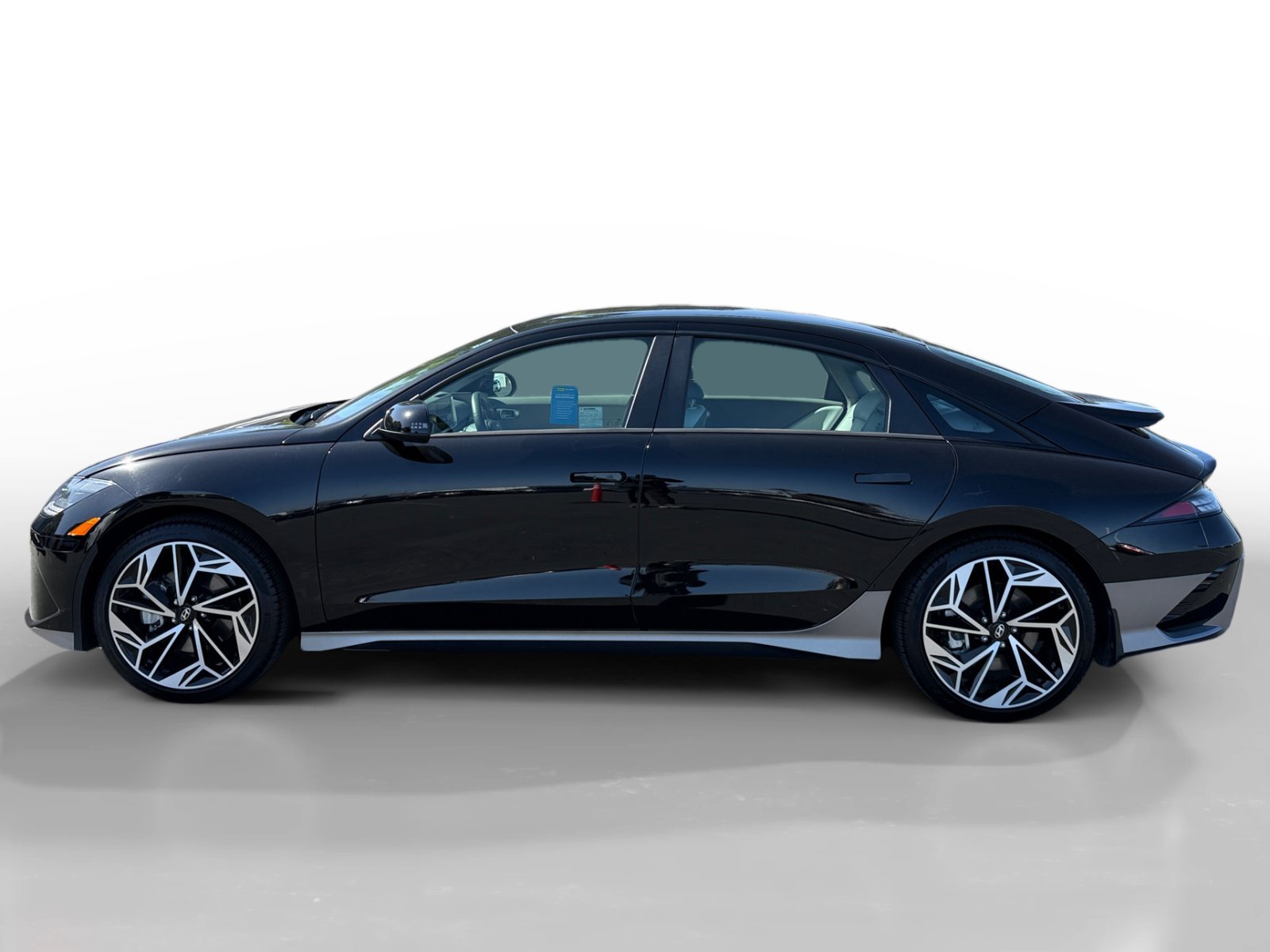 Used 2025 Hyundai IONIQ 6 SEL with VIN KMHM34AA2SA091031 for sale in San Jose, CA