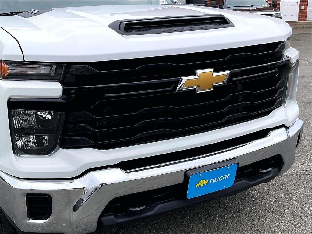 Used 2024 White Chevrolet Work Truck image 32