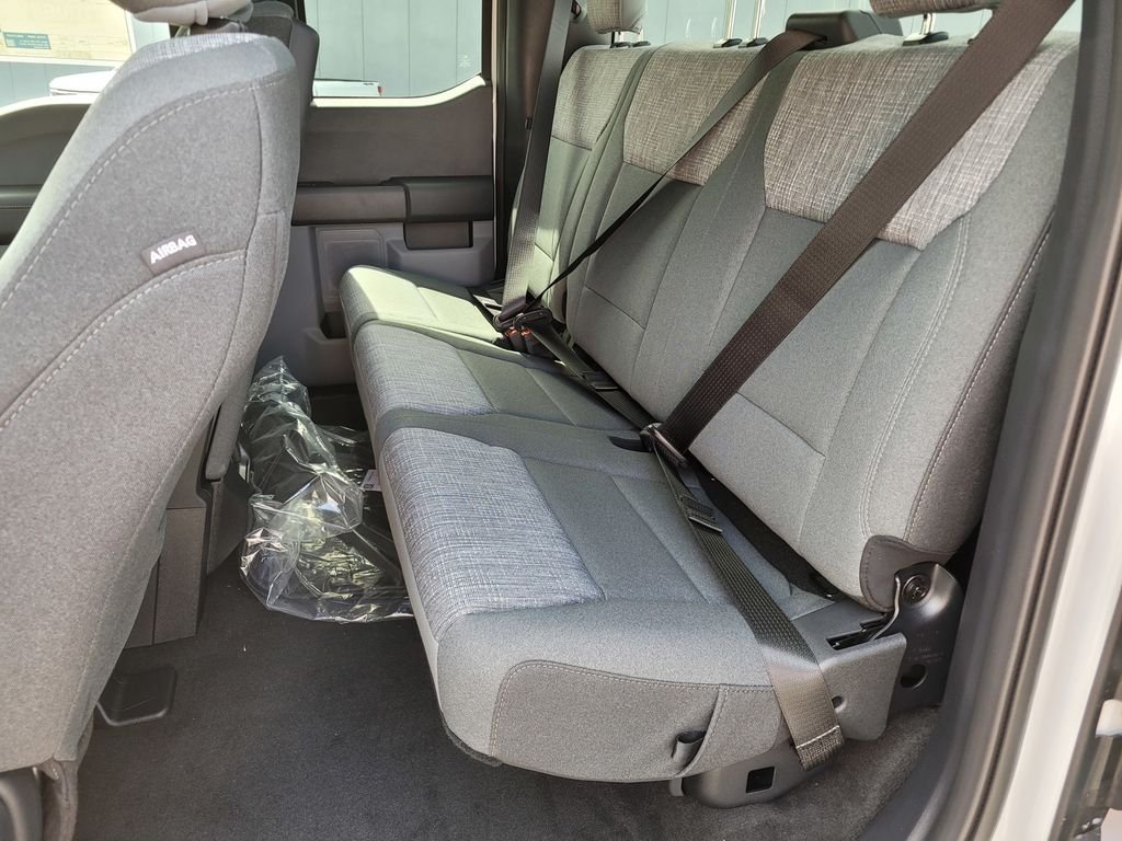 New 2026 Oxford White Ford F-250® XLT image 6