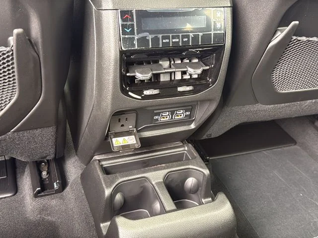 New 2026 Silver Zynith Exterior Paint Jeep Laredo image 16