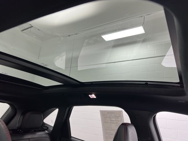 Used 2023 Carbonized Gray Metallic Ford ST-Line image 25