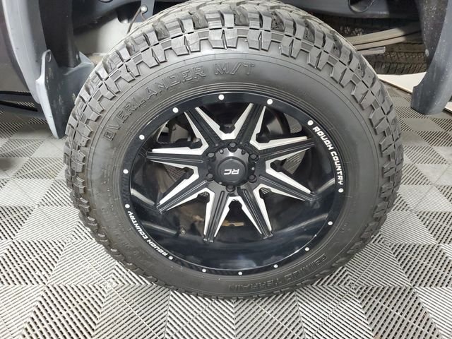 Used 2016 Silver GMC SLT image 8