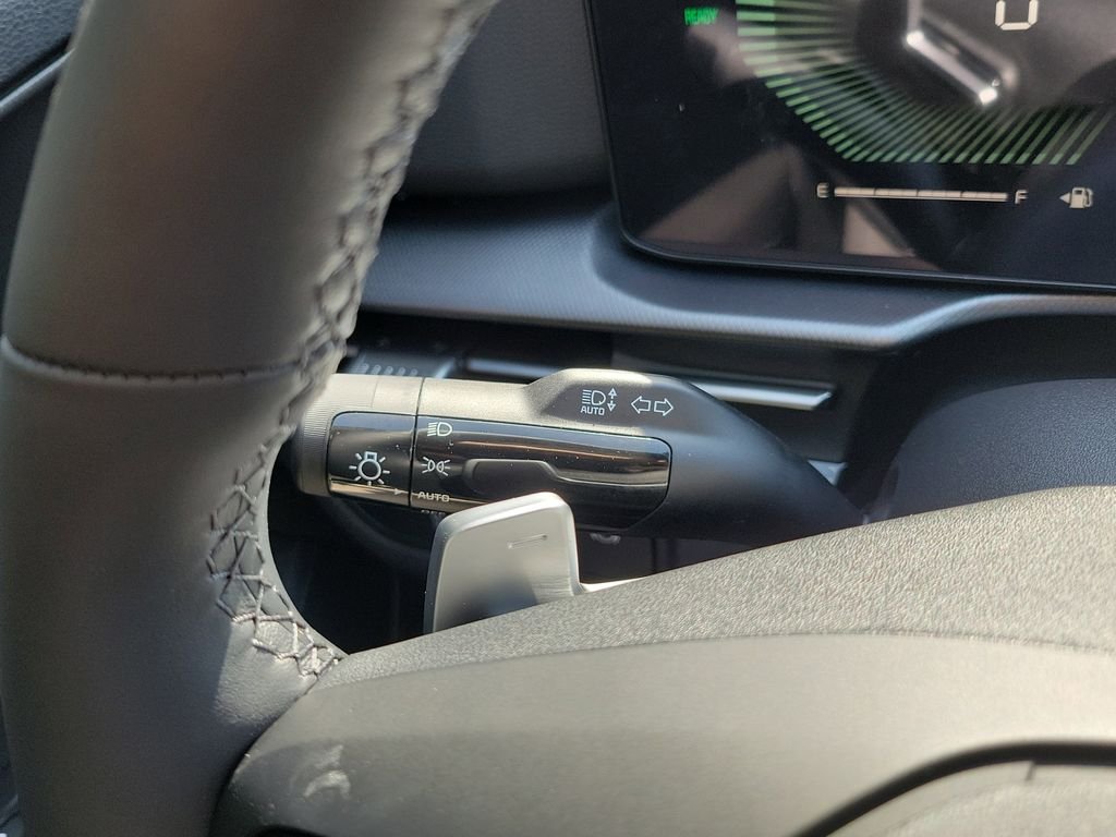 New 2026 Gray Kia LX image 27