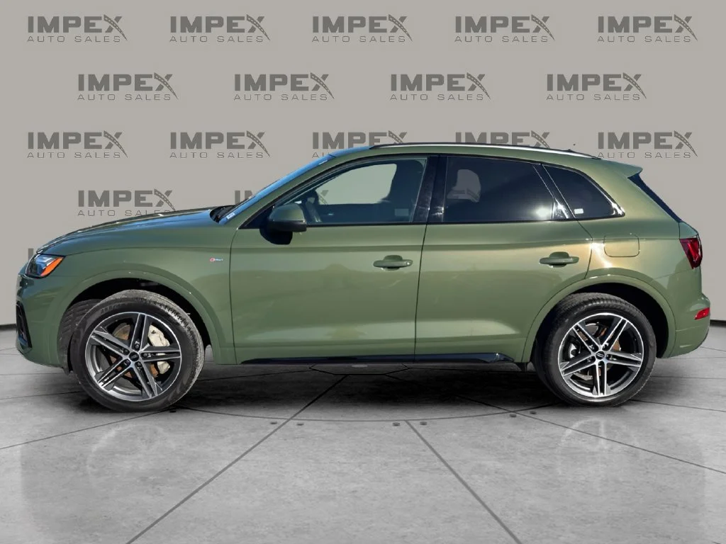 Used 2022 Green Audi 55 Premium Plus image 2
