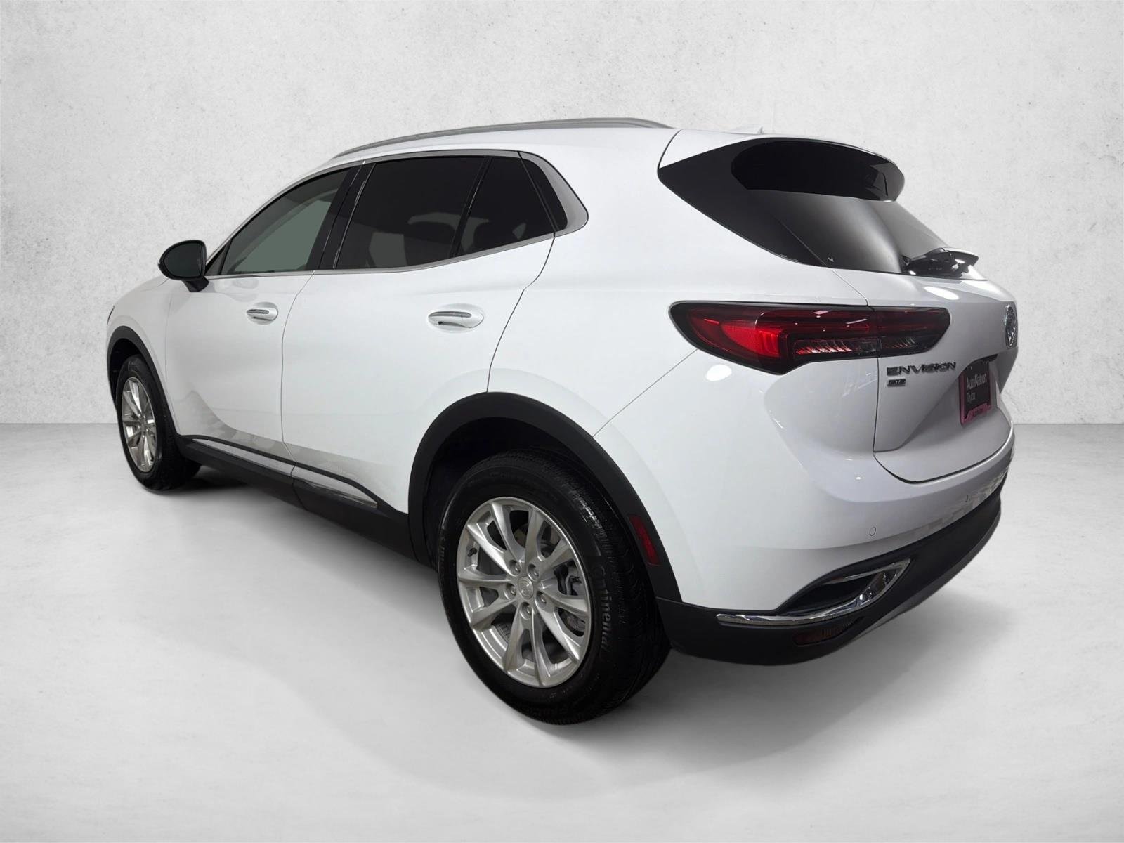 Used 2021 Summit White Buick Preferred image 5