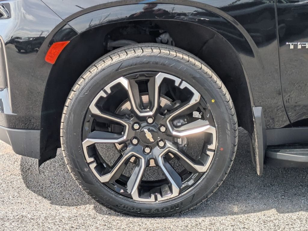 Used 2023 Black Chevrolet Premier image 11