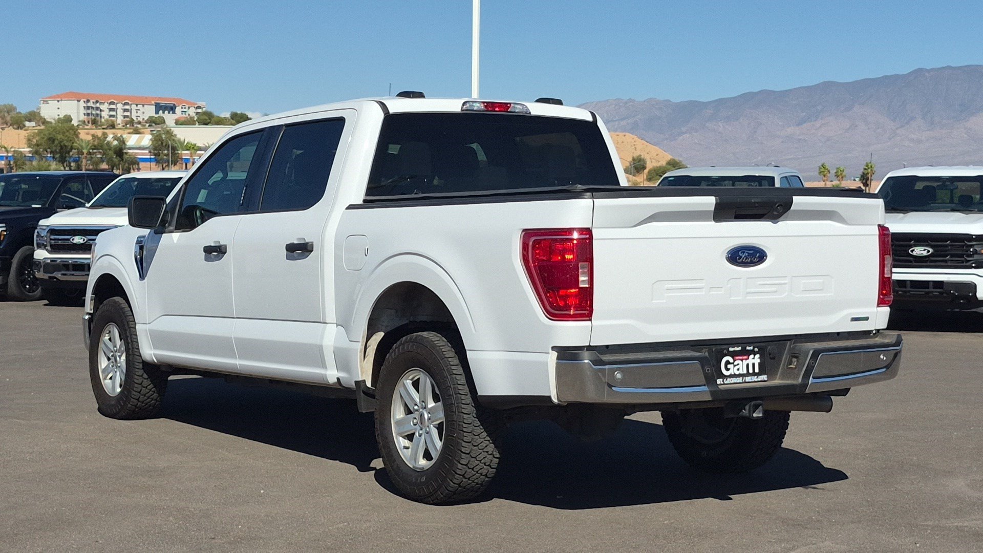 Used 2022 Oxford White Ford XLT image 5