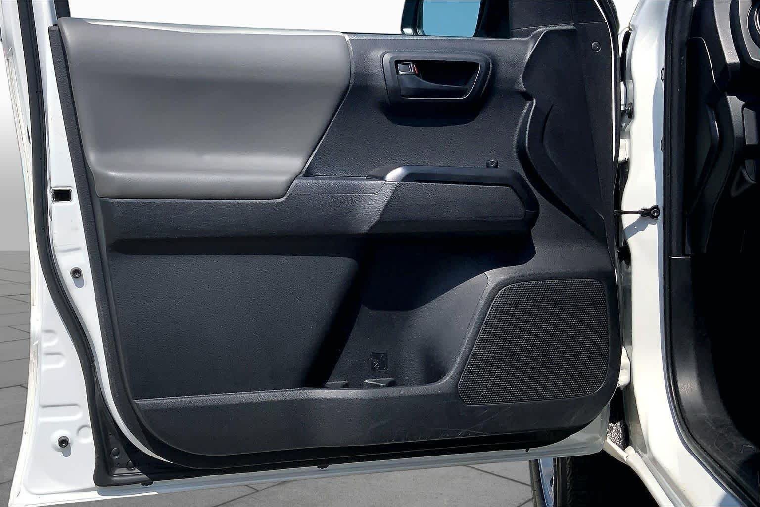 Used 2023 Ice Cap Toyota SR image 18