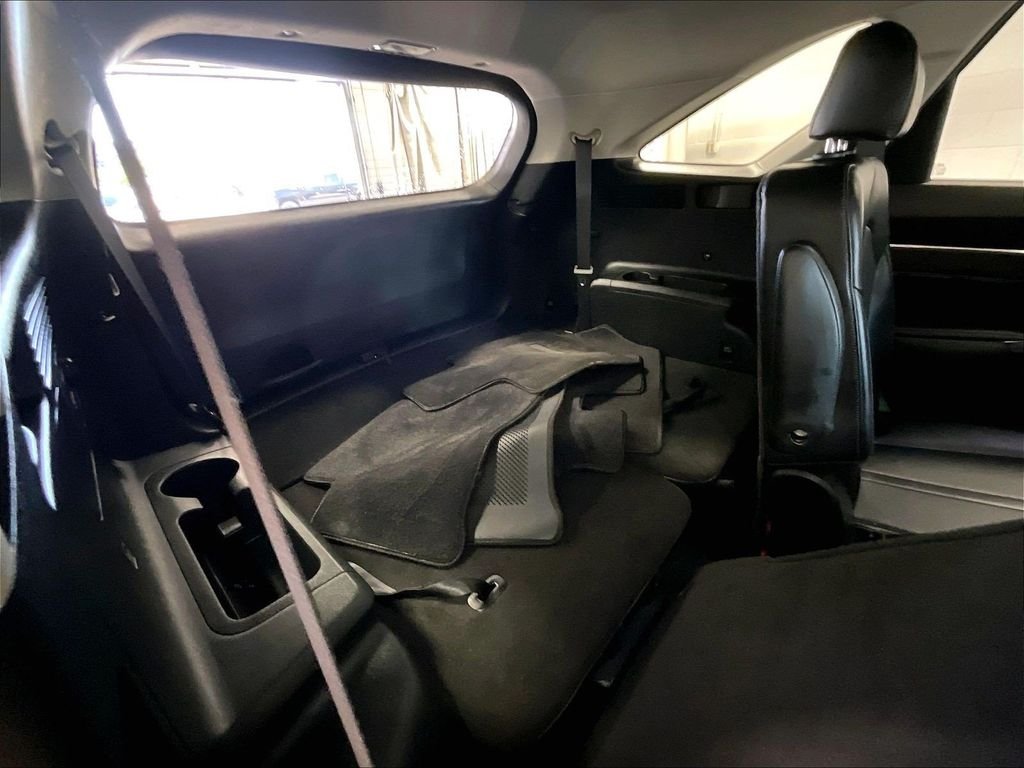 Used 2023 Blue Kia SX image 17
