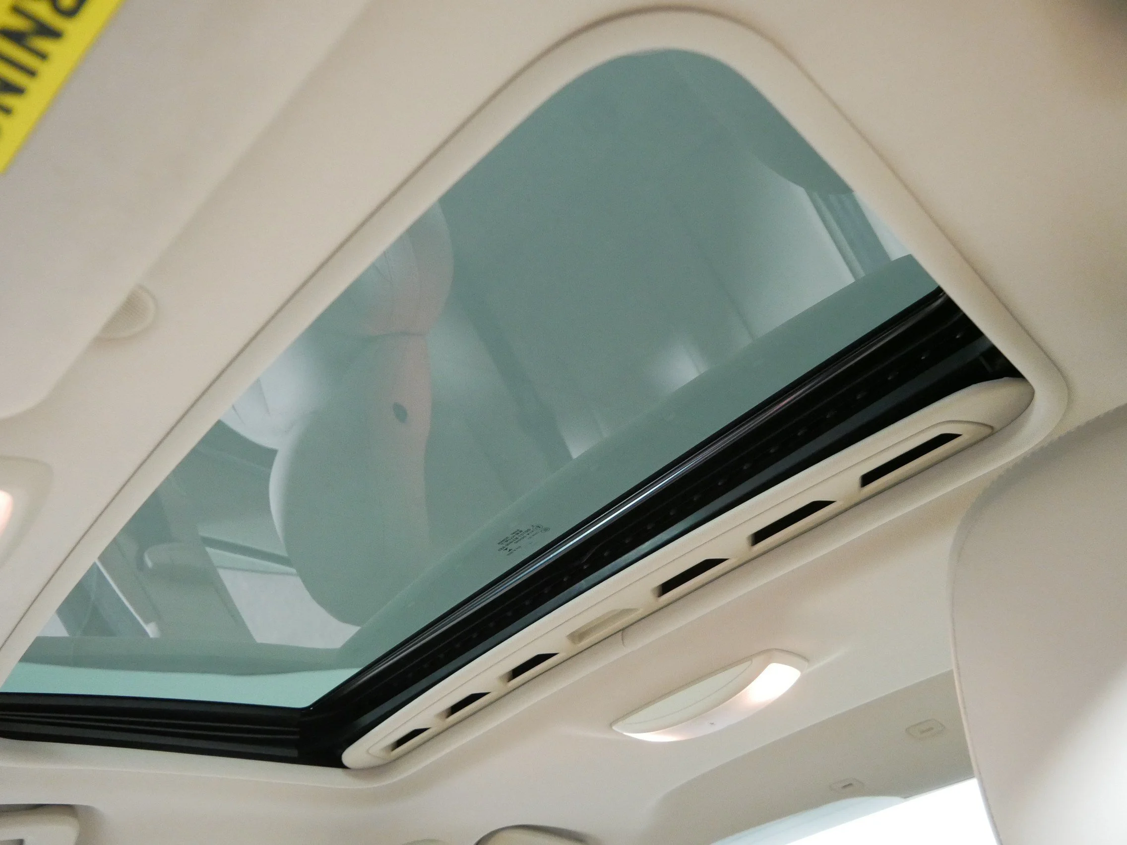 Used 2014 Seashell Metallic Volvo T5 image 30