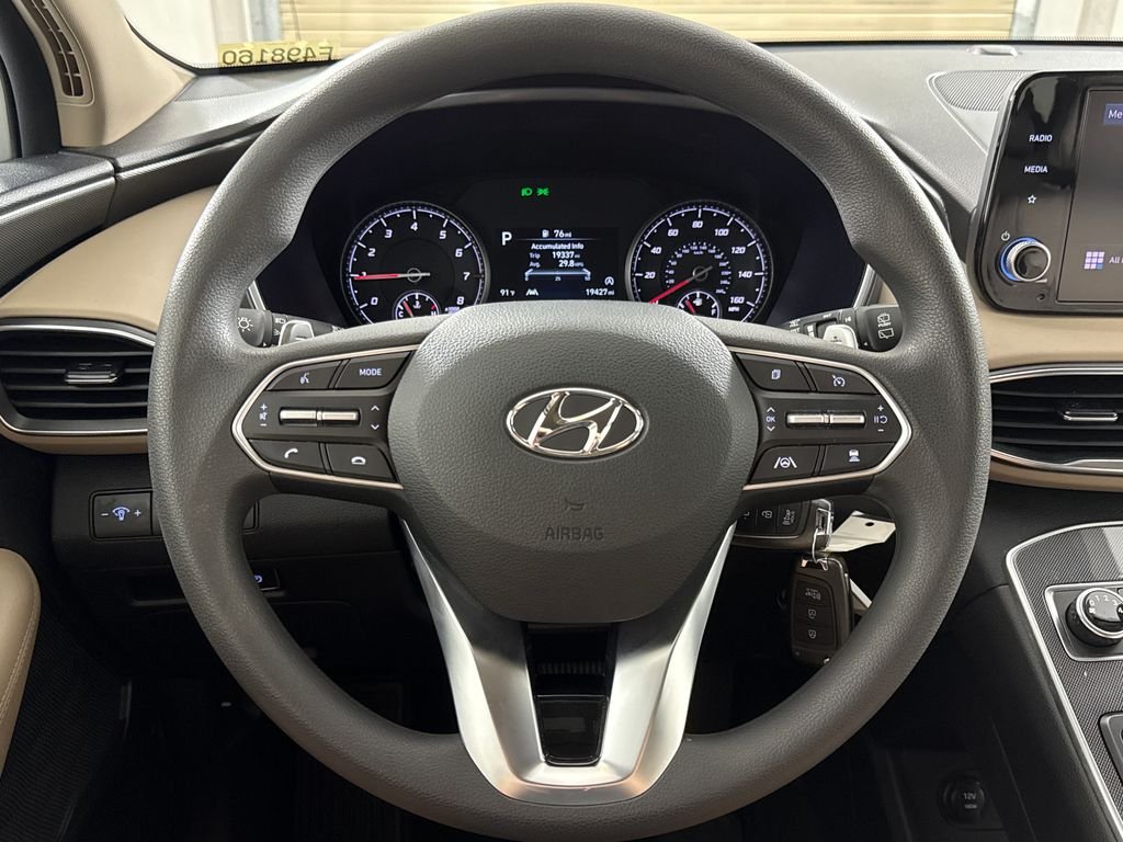 2023 Hyundai Santa Fe SE - Photo 16