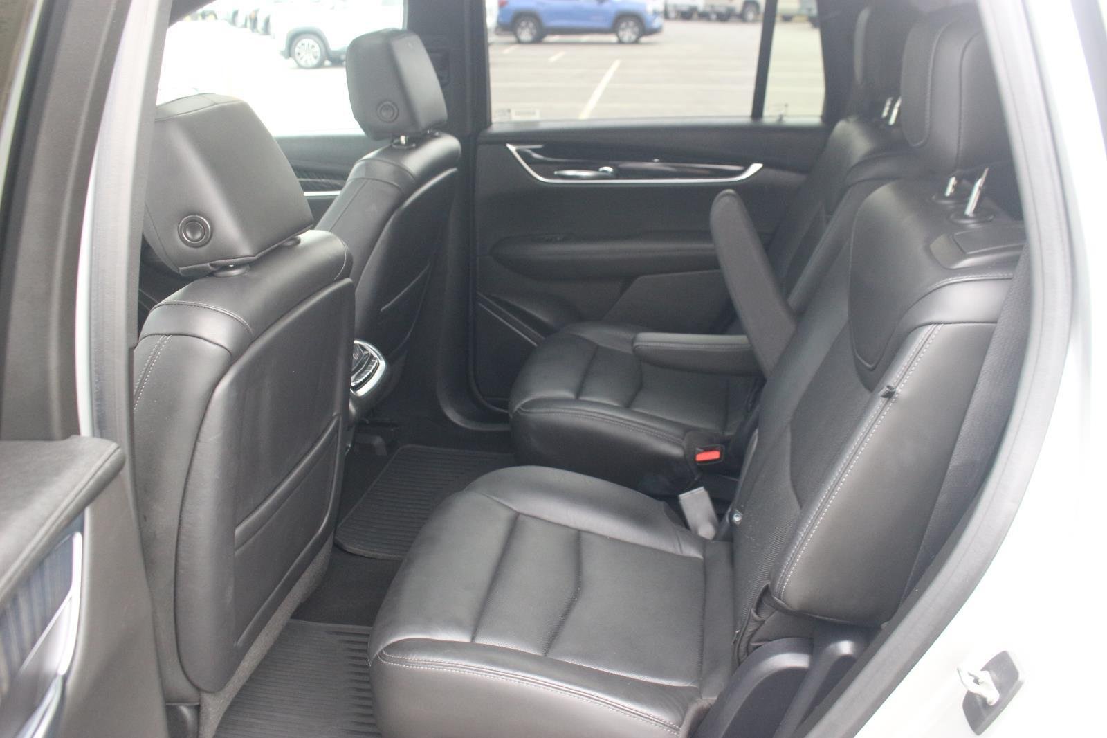 Used 2020 RADIANT SILVER METALLIC Cadillac AWD Premium Luxury image 34