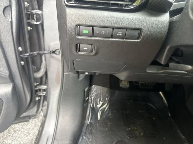 Used 2023 Gray Nissan SR image 24