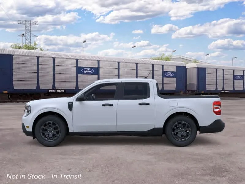 New 2026 Space White Metallic Ford XLT image 3