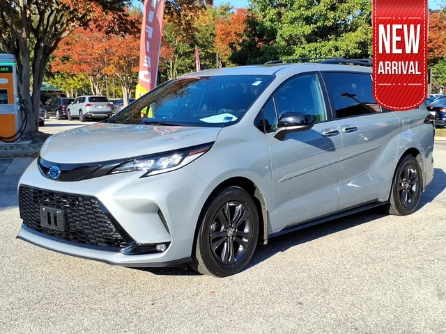 2025 Toyota Sienna XSE