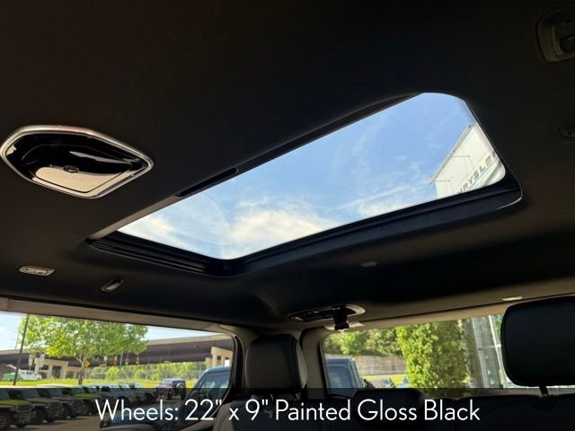 New 2026 High Gloss Black Exterior Paint Jeep Limited Reserve image 29