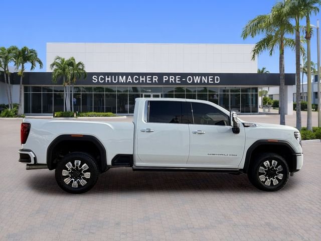 Used 2025 White GMC Denali image 8