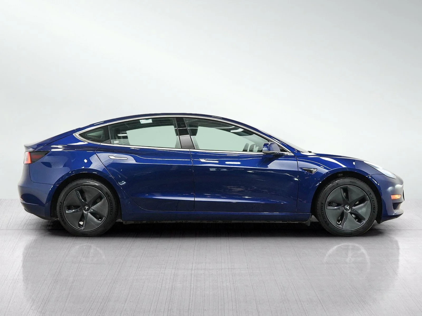 Used 2020 Blue Tesla Standard image 6