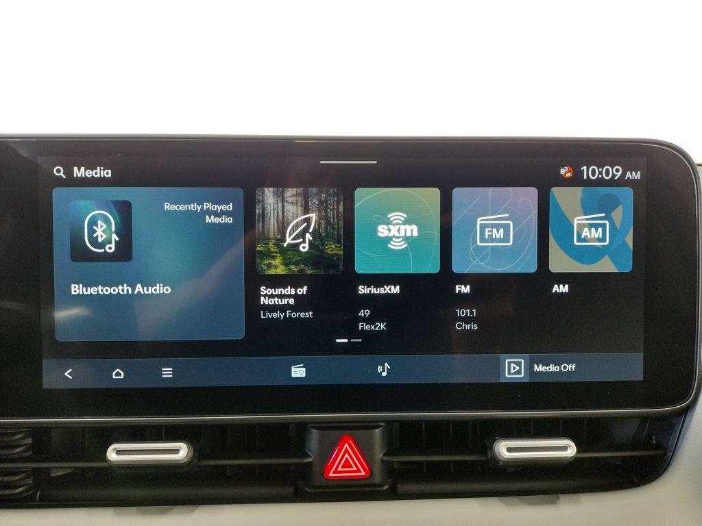 New 2026 White Hyundai SEL image 31