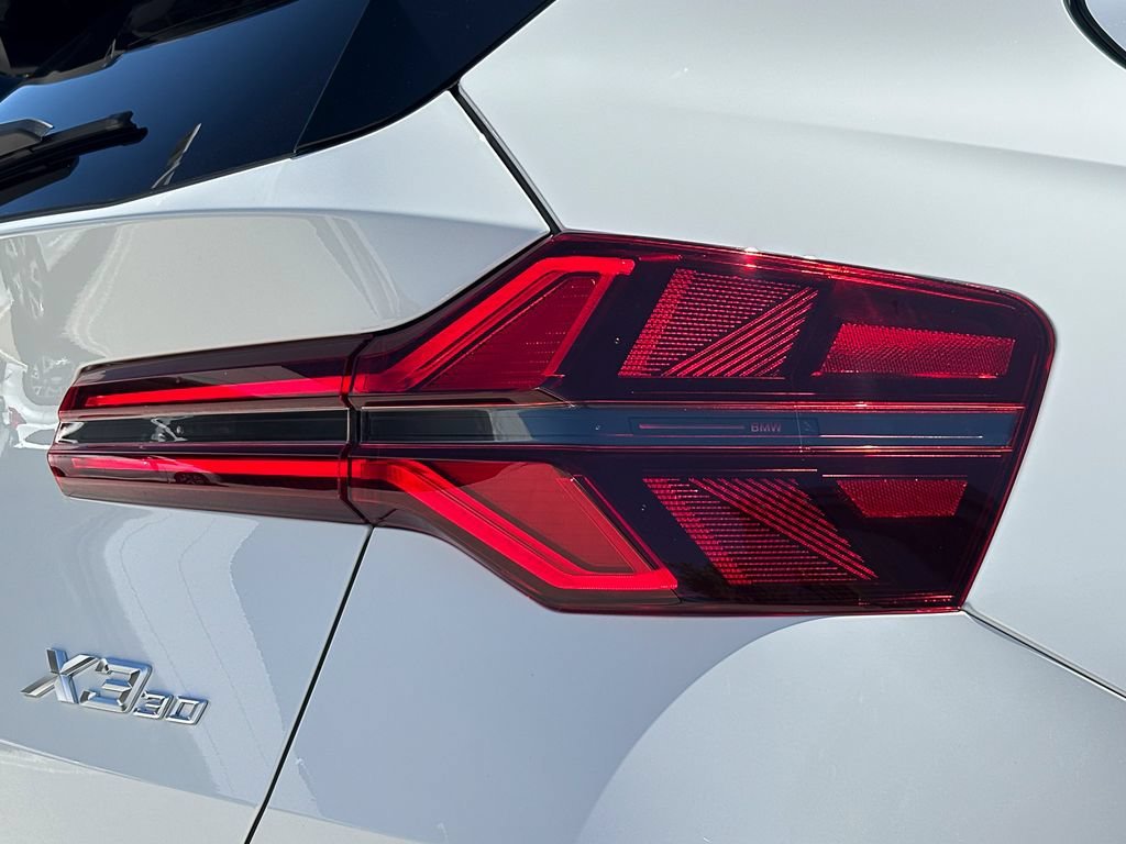 New 2026 Alpine White BMW 30 xDrive image 5