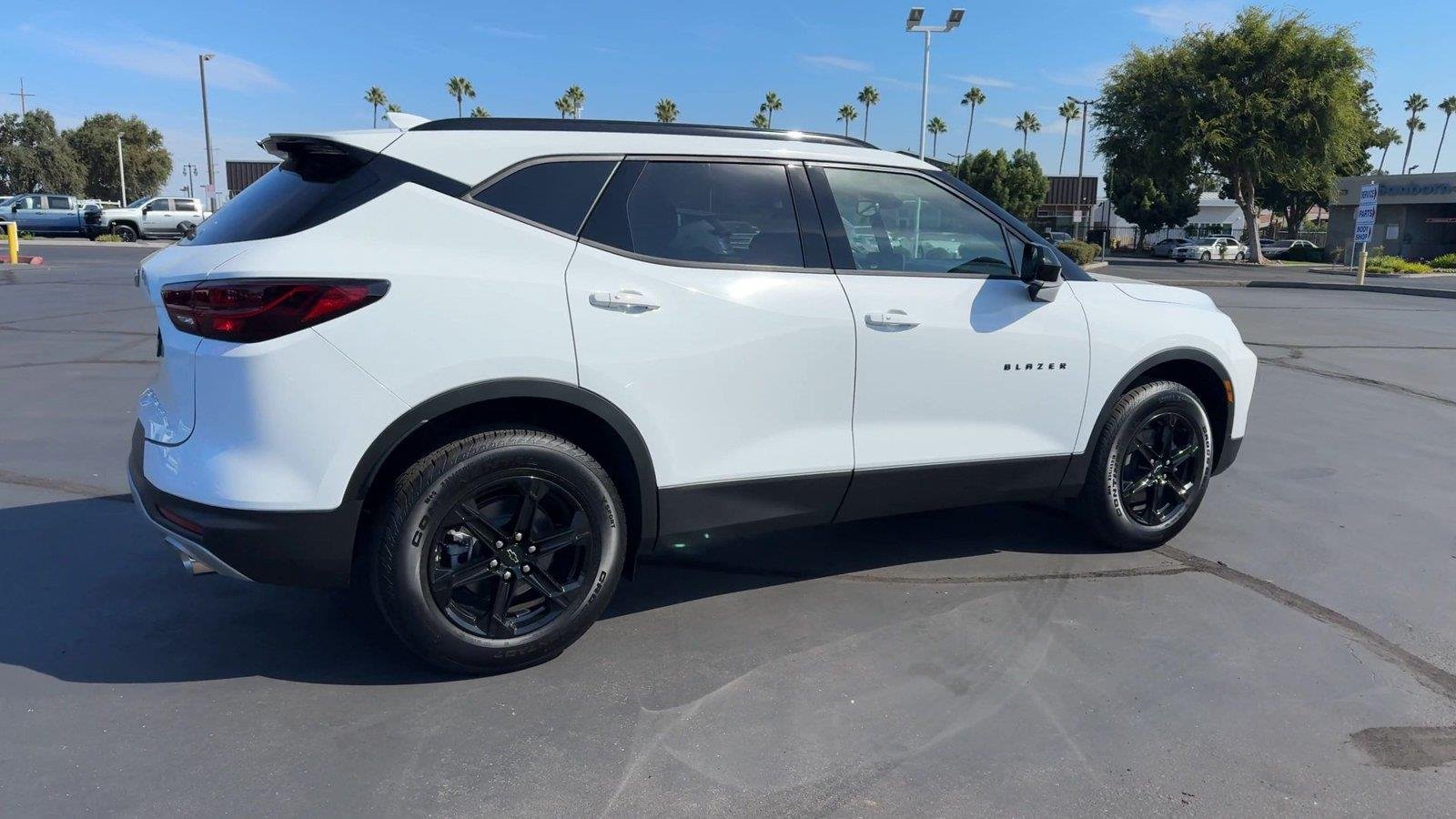 New 2026 Summit White Chevrolet 2LT image 3