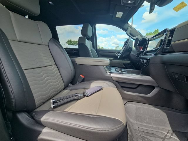 Used 2025 Cypress Gray Chevrolet ZR2 image 30