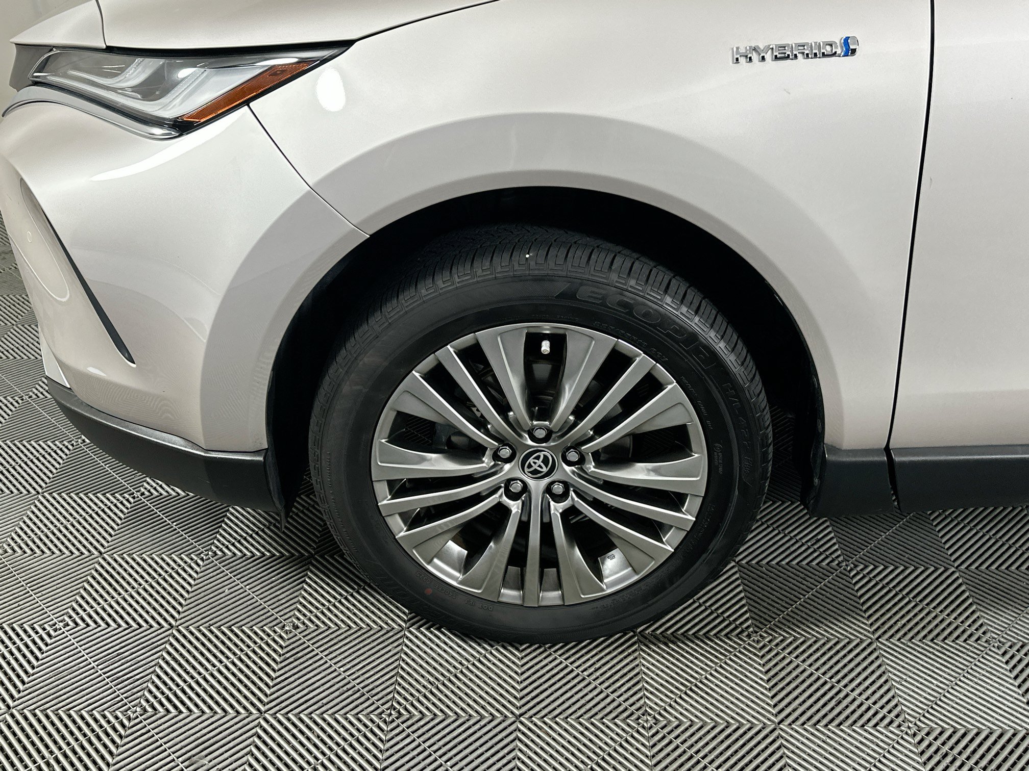 Used 2021 Titanium Toyota Limited image 11
