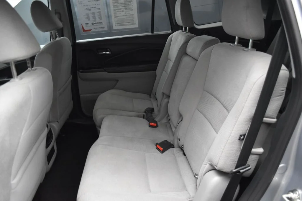 Used 2017 Silver Honda EX image 25