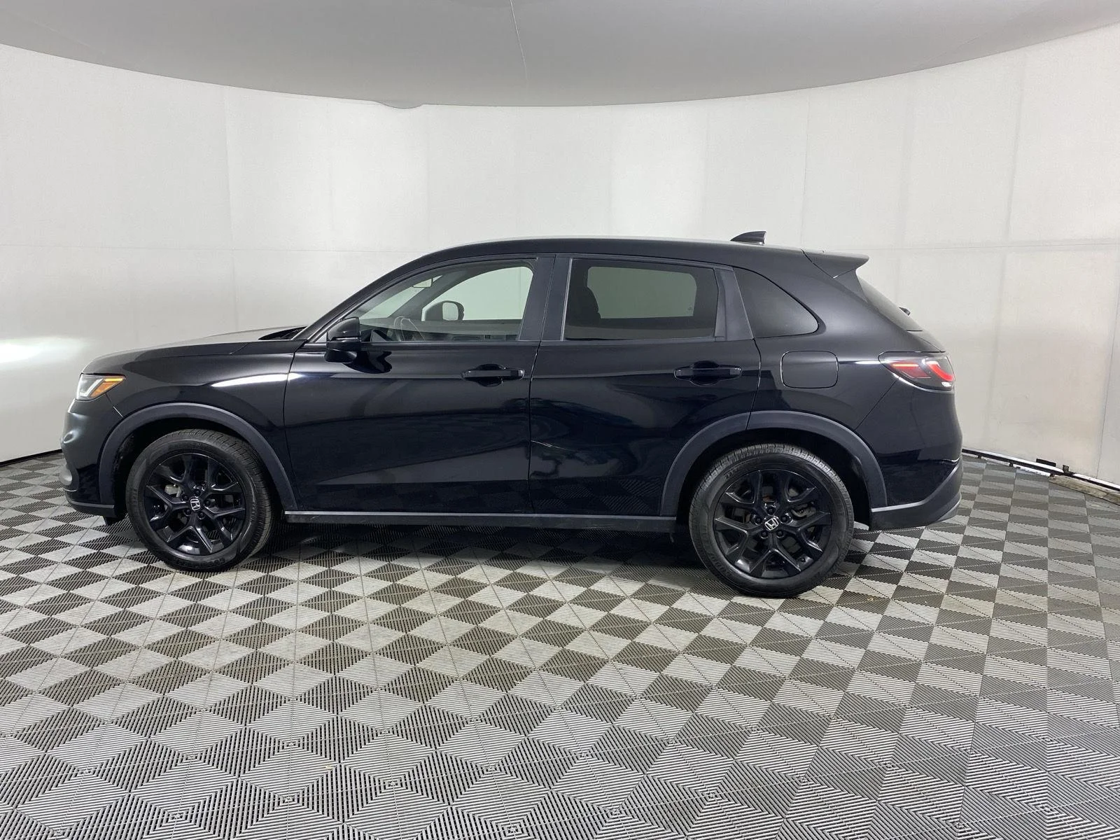 Used 2025 Crystal Black Pearl Honda Sport image 4
