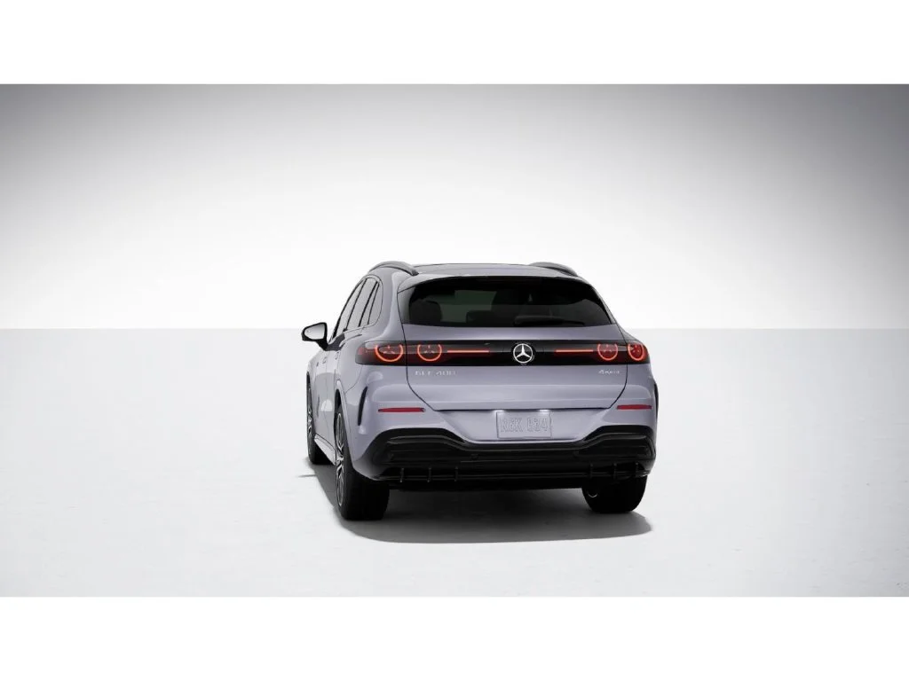 New 2027 Silver Mercedes-Benz GLC 400 image 26