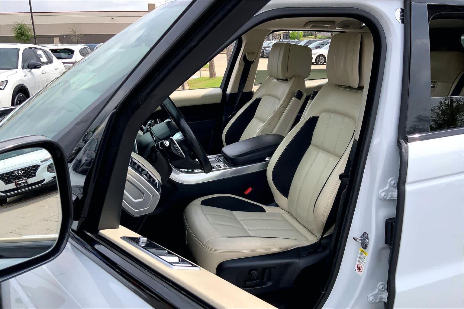 Used 2019 Meribel White Pearl Land Rover Dynamic image 8