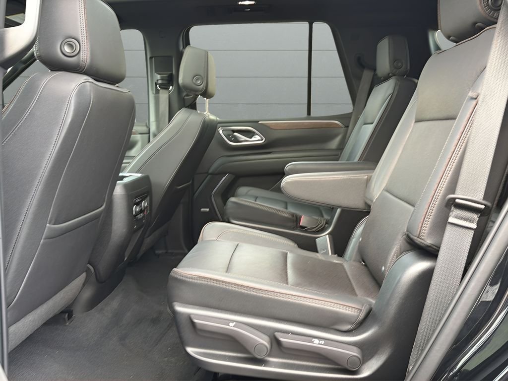 Used 2023 Black Chevrolet High Country image 17