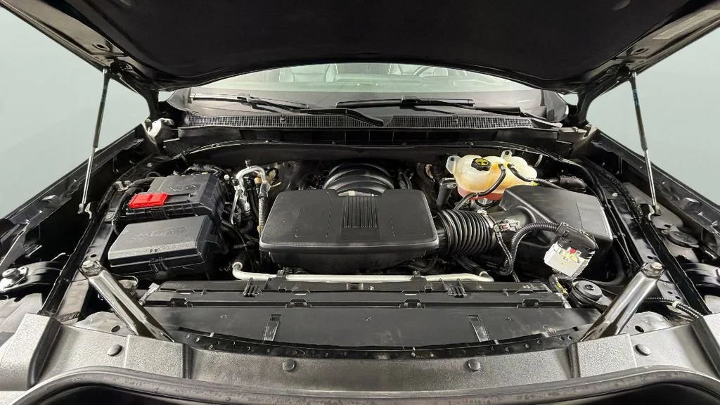 Used 2025 Black Chevrolet Premier image 38