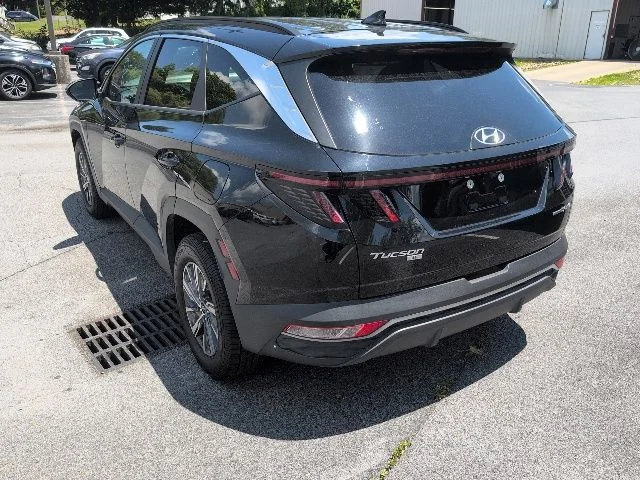Used 2023 Black Hyundai Blue image 5