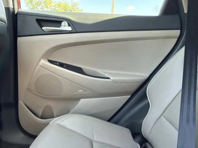 Used 2020 Red Hyundai Ultimate image 17