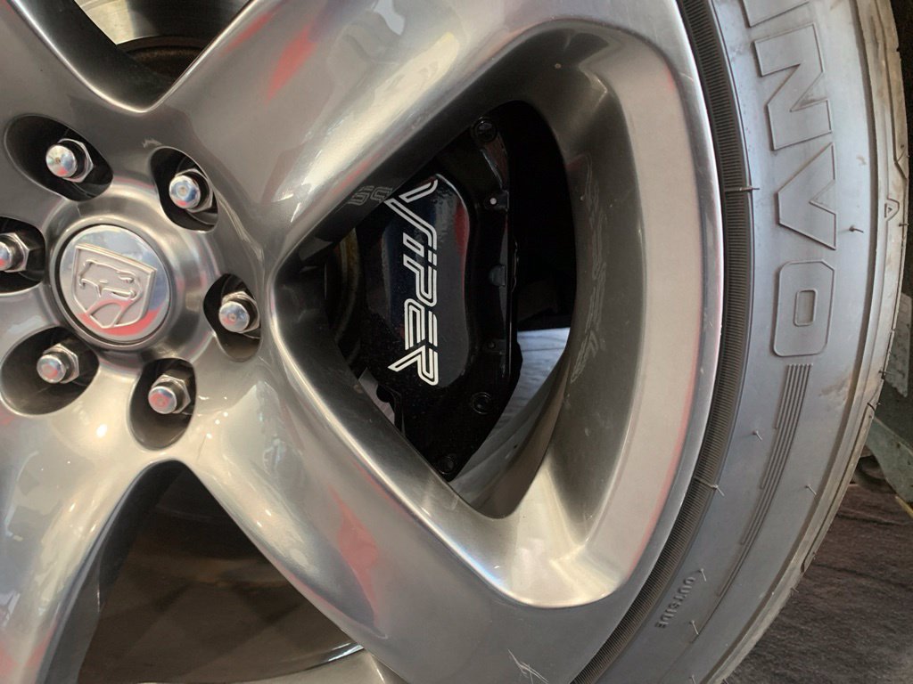 Used 2001 Viper Race Yellow Clearcoat Dodge RT/10 image 12