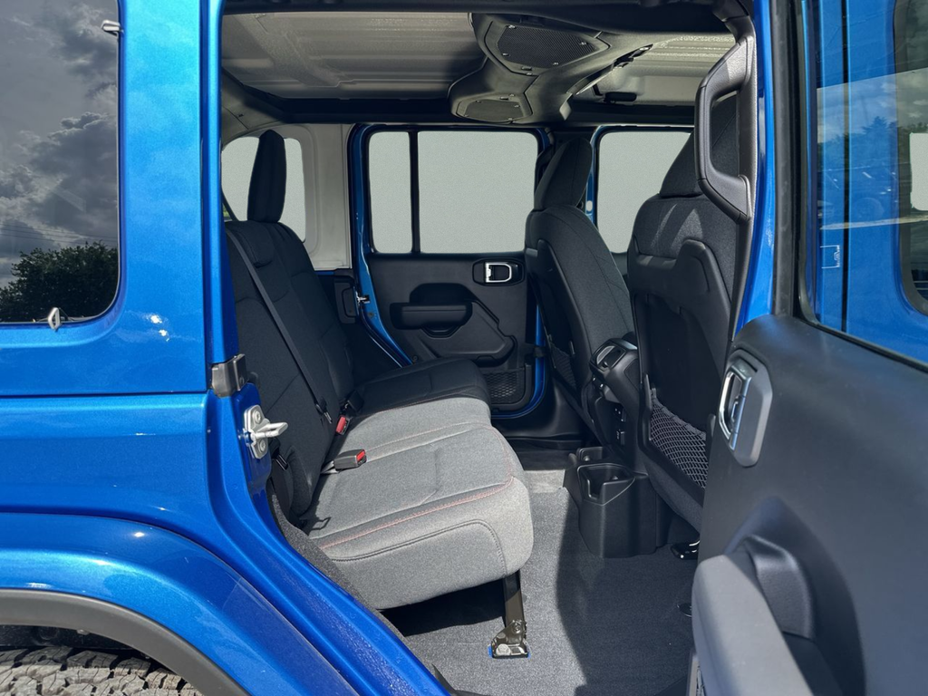 New 2026 Hydro Blue Pearl-Coat Exterior Paint Jeep Rubicon image 26