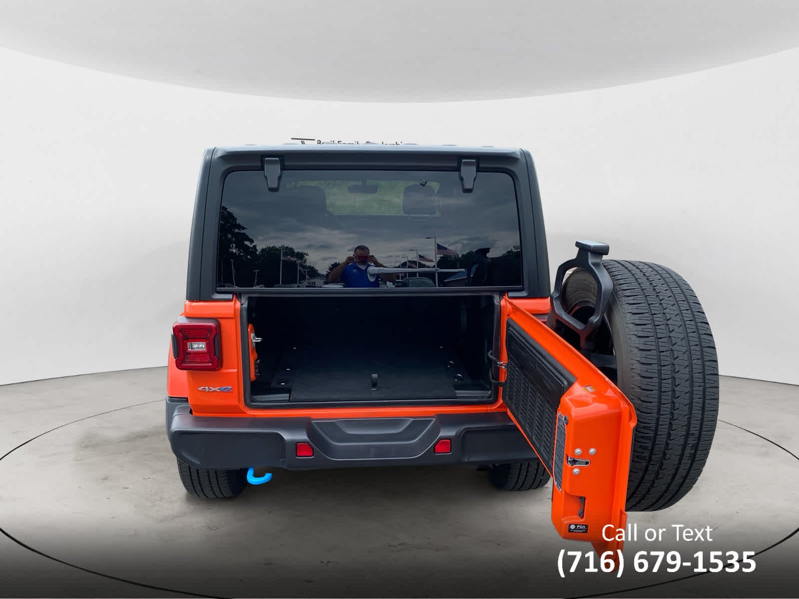 Used 2023 Punkn Metallic Clearcoat Jeep Sahara image 31