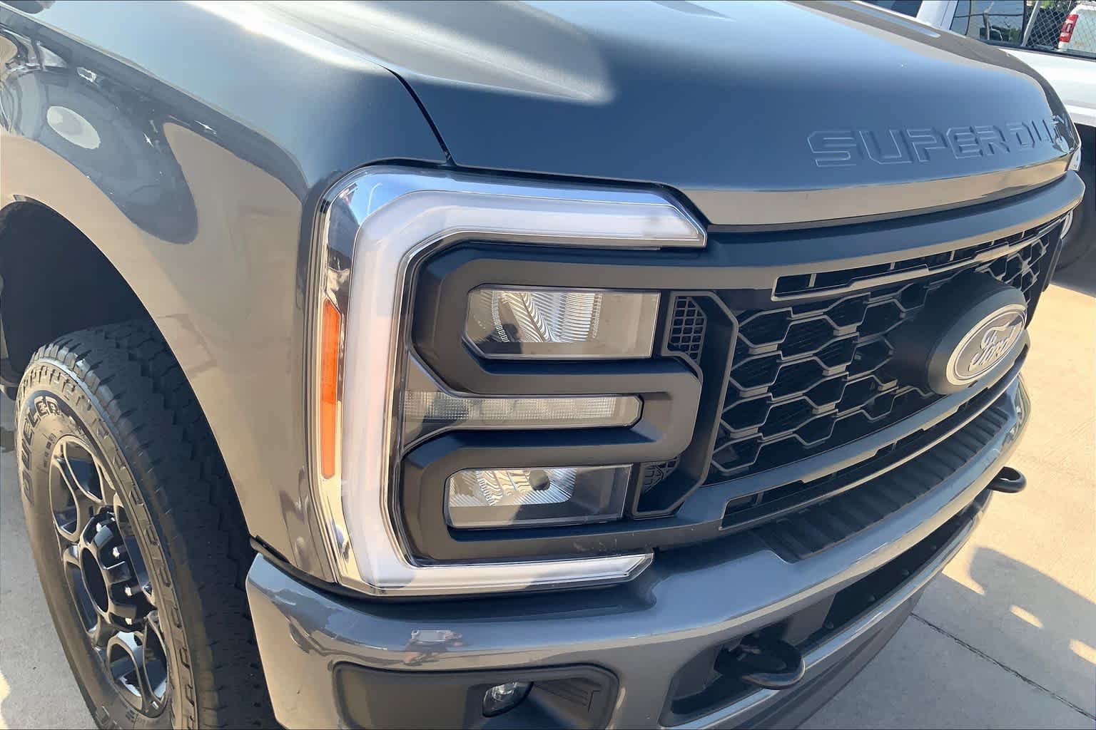 Used 2023 Carbonized Gray Ford XL image 27