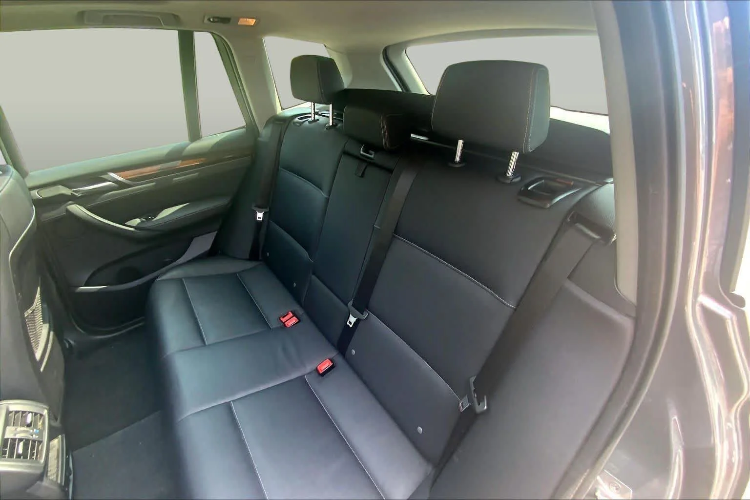 Used 2016 Space Gray Metallic BMW xDrive28i image 21